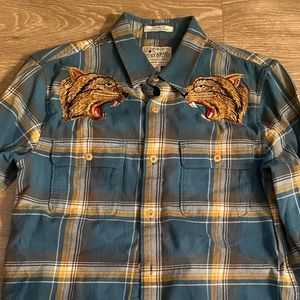 Embroidered lucky brand men’s flannel